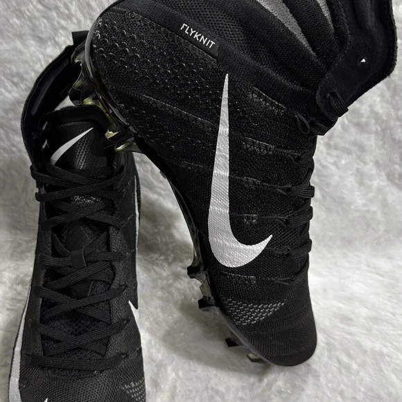 New Men - Nike Vapor Untouchable Elite 3 GR Black/White Football Cleat main image 6